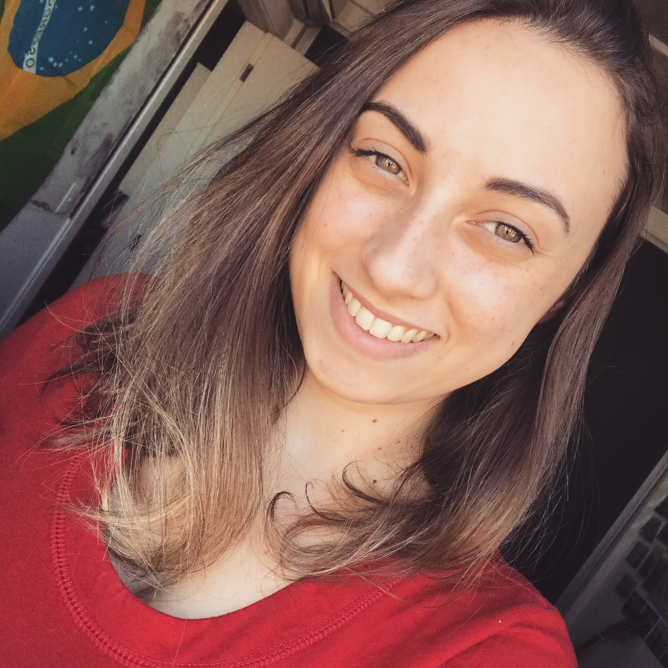Laryssa Menjon